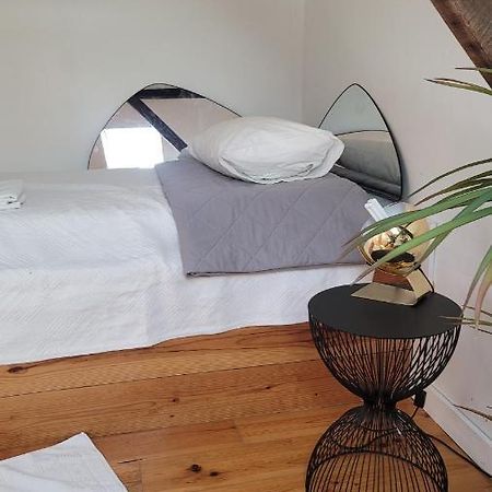 Litle Tiny Room In The Attic Lisabona Exterior foto