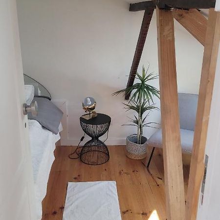 Litle Tiny Room In The Attic Lisabona Exterior foto